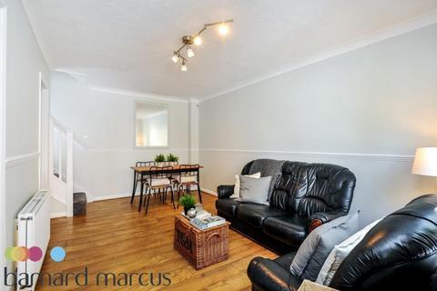 3 bedroom apartment to rent, Birkbeck Road, London