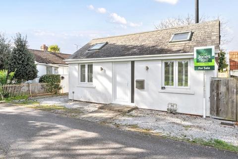 2 bedroom bungalow for sale, The Poplars, Ferring, Worthing, West Sussex, BN12