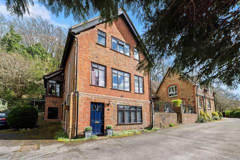 3 bedroom house for sale, Church Road, Godalming GU8