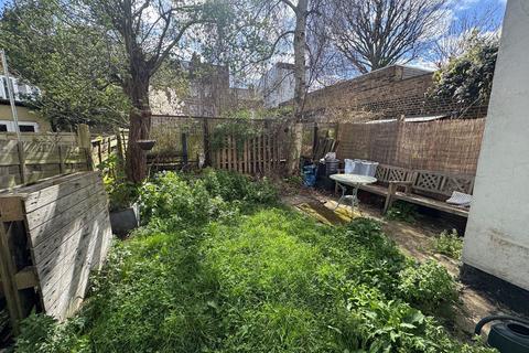 1 bedroom flat to rent, Choumert Road, SE15