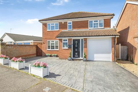 4 bedroom detached house for sale, Dunthorpe Road, CLACTON-ON-SEA