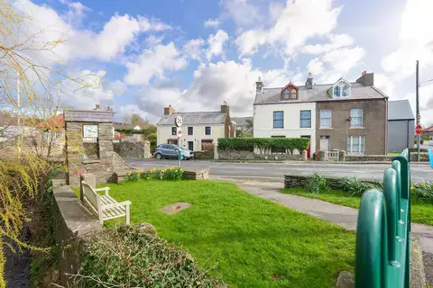 4 bedroom semi-detached house for sale, Brynwood, Glen Road, Colby