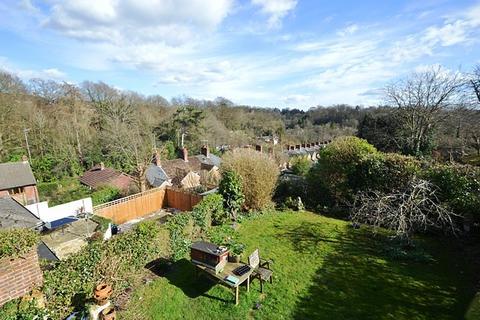 undefined, Godalming GU7