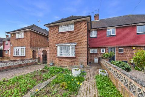3 bedroom semi-detached house for sale, Shelson Avenue, Feltham, Middlesex, TW13