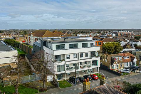 3 bedroom penthouse for sale, Benfleet SS7