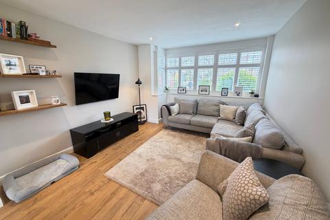 3 bedroom terraced house for sale, Elgin Avenue, Ashford TW15