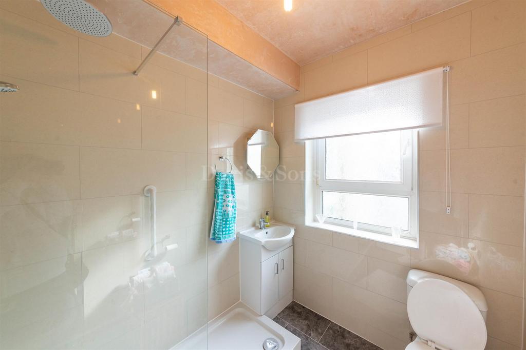 Family Shower Room