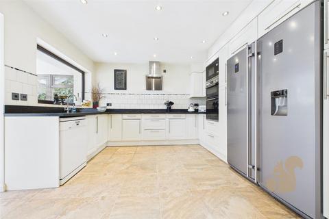 4 bedroom house for sale, Firs Chase, West Mersea CO5