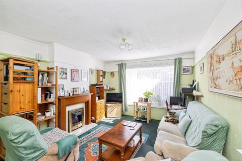 3 bedroom semi-detached house for sale, Gleneagles Close, Watford
