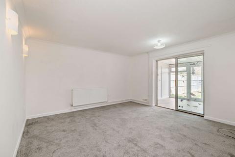 3 bedroom end of terrace house for sale, Cedar Avenue, Spixworth NR10