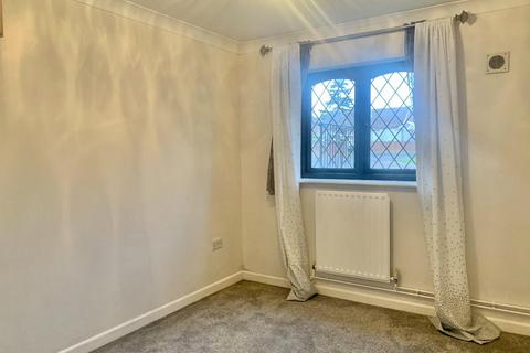 undefined, Loader Close, Kings Worthy, WINCHESTER