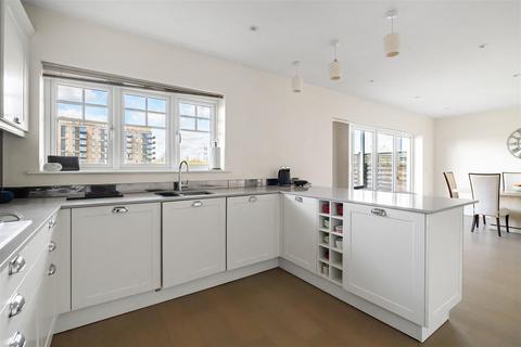 5 bedroom detached house for sale, Champlain Street, Reading, RG2