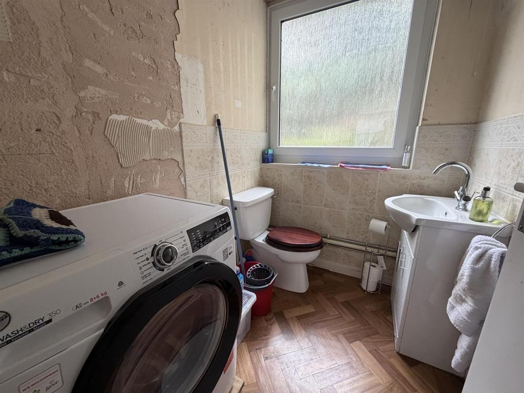 Separate WC