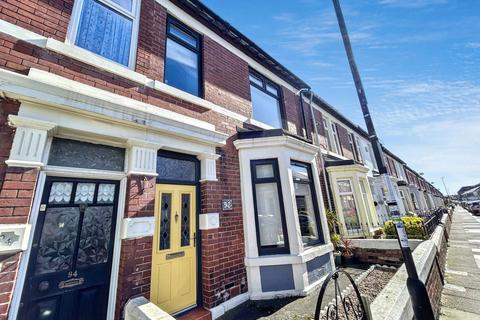 4 bedroom terraced house for sale, Laburnum Avenue, Wallsend, Tyne and Wear, NE28 8HG
