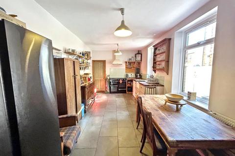 4 bedroom terraced house for sale, Laburnum Avenue, Wallsend, Tyne and Wear, NE28 8HG
