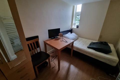 undefined, Richmond Rd, Cardiff CF24