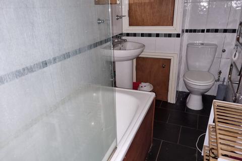undefined, Richmond Rd, Cardiff CF24