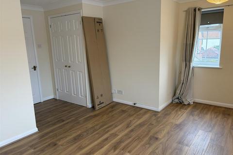 undefined, Scarborough Way, Slough