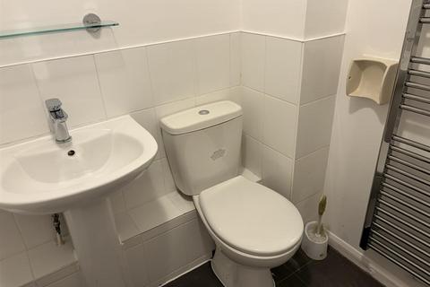 undefined, Scarborough Way, Slough