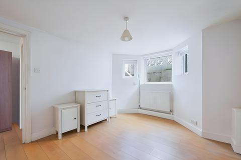 undefined, Eardley Road London SW16