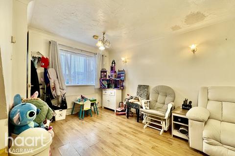 undefined, Villiers Close, Luton