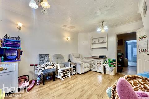 undefined, Villiers Close, Luton