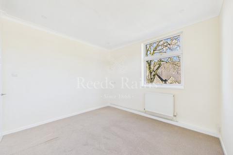 undefined, Gorringe Avenue, Dartford DA4