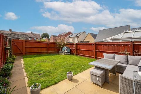 4 bedroom end of terrace house for sale, Reeve Road, Essex CM24
