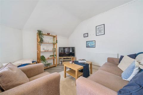 2 bedroom apartment to rent, Whitlock Avenue, Berkshire RG40