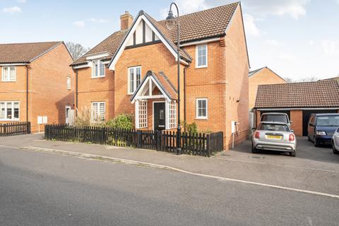 4 bedroom detached house for sale, Savernake Way, Fair Oak, Eastleigh, Hampshire, SO50