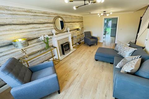 3 bedroom terraced house for sale, Lowland Close, Bridgend, CF31