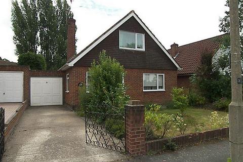 3 bedroom detached house for sale, Bedford Avenue