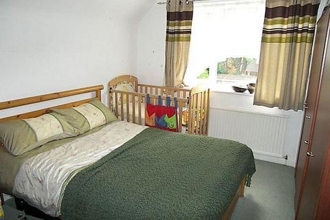 3 bedroom detached house for sale, Bedford Avenue