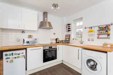 1 bedroom flat for sale, Finnart Close, Weybridge, KT13