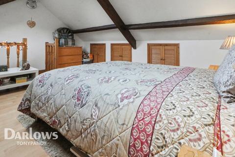 3 bedroom end of terrace house for sale, Margaret Street, Pentre CF41