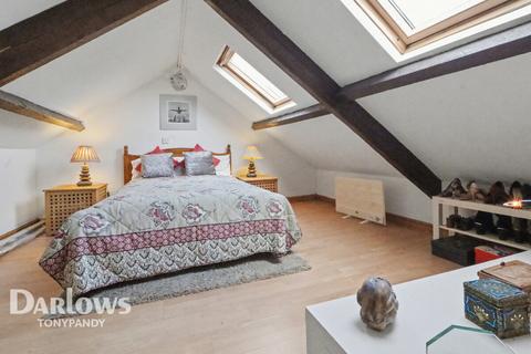 3 bedroom end of terrace house for sale, Margaret Street, Pentre CF41