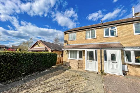 3 bedroom semi-detached house to rent, Abingdon Avenue, LINCOLN