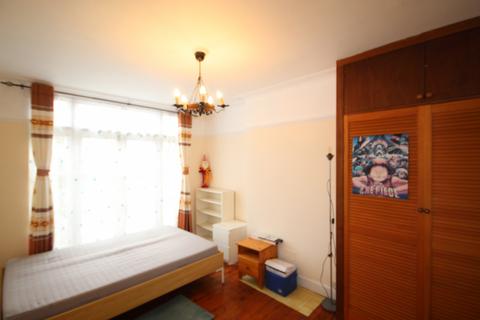 2 bedroom maisonette to rent, Park Chase, Wembley, Middlesex, HA9