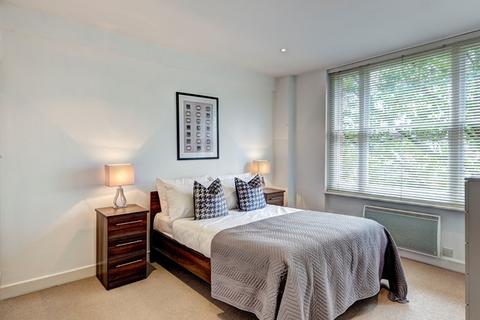 1 bedroom flat to rent, Hill Street W1