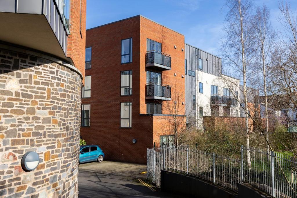 Flat 21, Cooperage Court BS3 1 FF-16.jpg