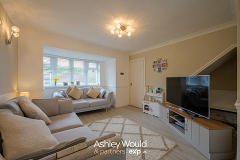 2 bedroom semi-detached house for sale, Collins Close, Birmingham B32