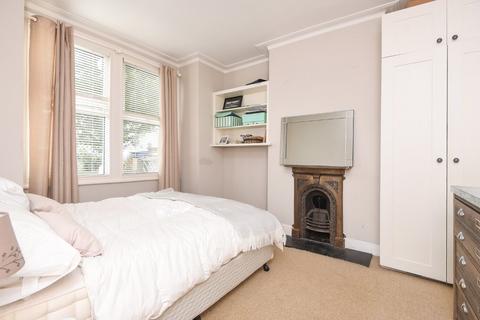 2 bedroom flat to rent, Brookwood Road, Southfields, London, SW18