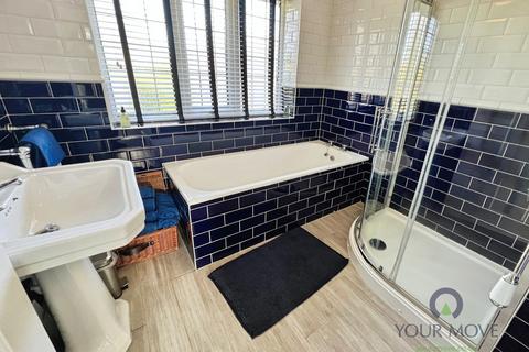 3 bedroom detached house for sale, Elizabeth Grove, West Midlands DY2