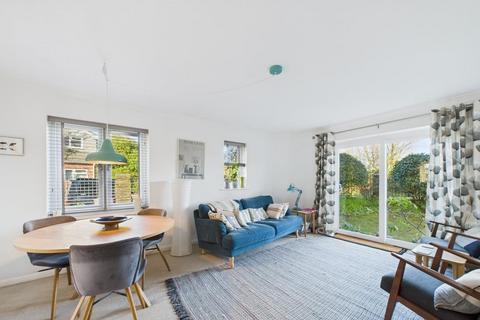 2 bedroom apartment to rent, South Bank, Chichester