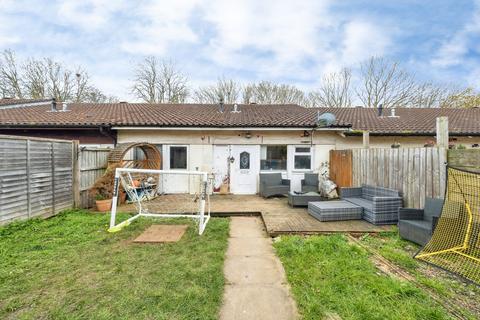 3 bedroom terraced bungalow for sale, Jonathans, Milton Keynes, MK6