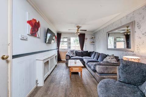 3 bedroom terraced bungalow for sale, Jonathans, Milton Keynes, MK6