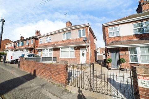 3 bedroom semi-detached house for sale, Princes Street, Mansfield, Nottinghamshire, NG18