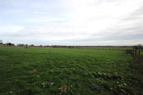 5 bedroom detached house for sale, Beverley Road, Hutton Cranswick