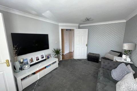 4 bedroom semi-detached house for sale, Tenby Road, Redcar, North Yorkshire, TS10