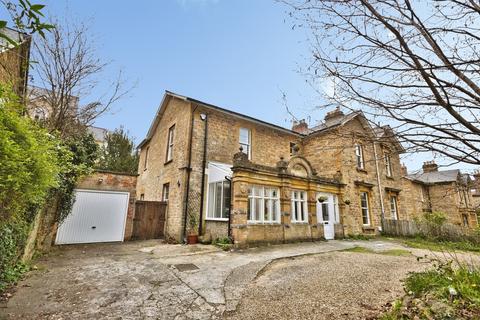 4 bedroom semi-detached house for sale, Hendford Hill, Yeovil